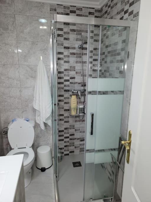 Apartamento Bajo Con Terraza Y Piscina Торевиеха Екстериор снимка