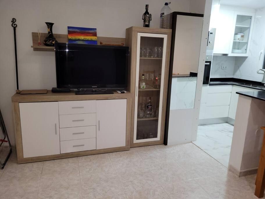 Apartamento Bajo Con Terraza Y Piscina Торевиеха Екстериор снимка