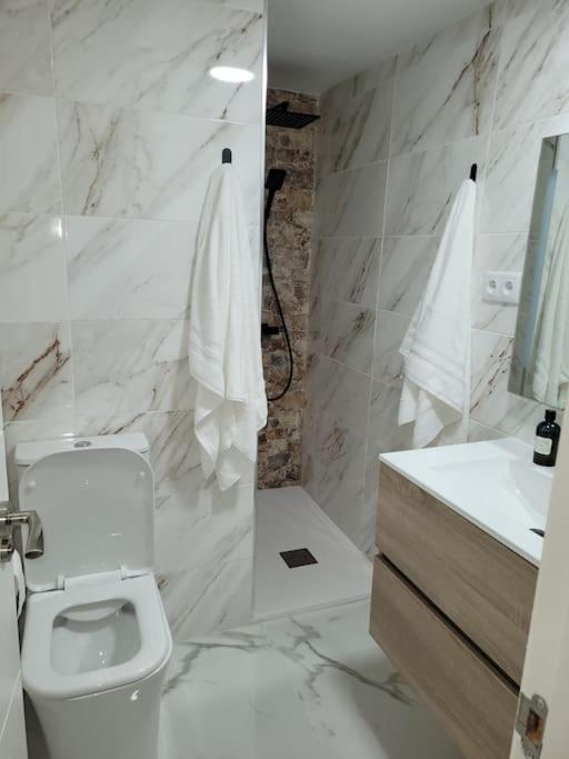 Apartamento Bajo Con Terraza Y Piscina Торевиеха Екстериор снимка