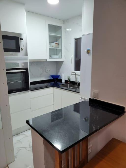 Apartamento Bajo Con Terraza Y Piscina Торевиеха Екстериор снимка