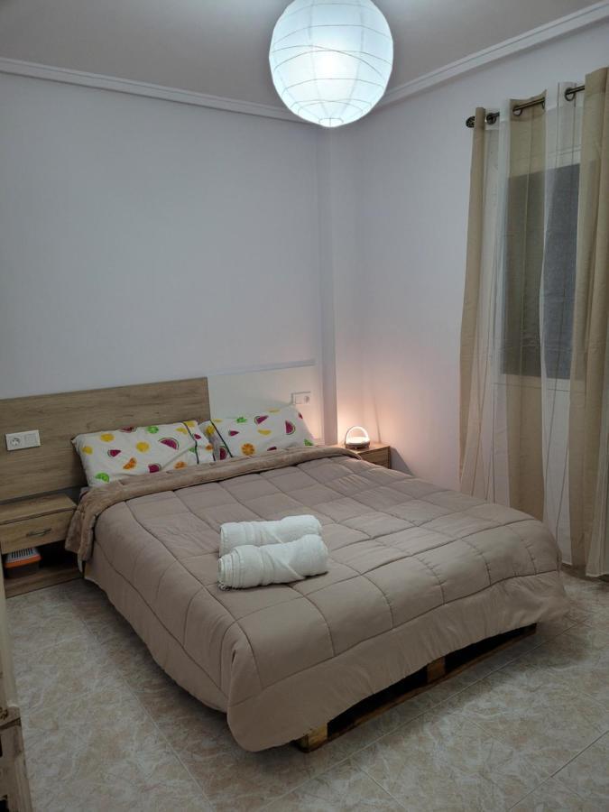 Apartamento Bajo Con Terraza Y Piscina Торевиеха Екстериор снимка