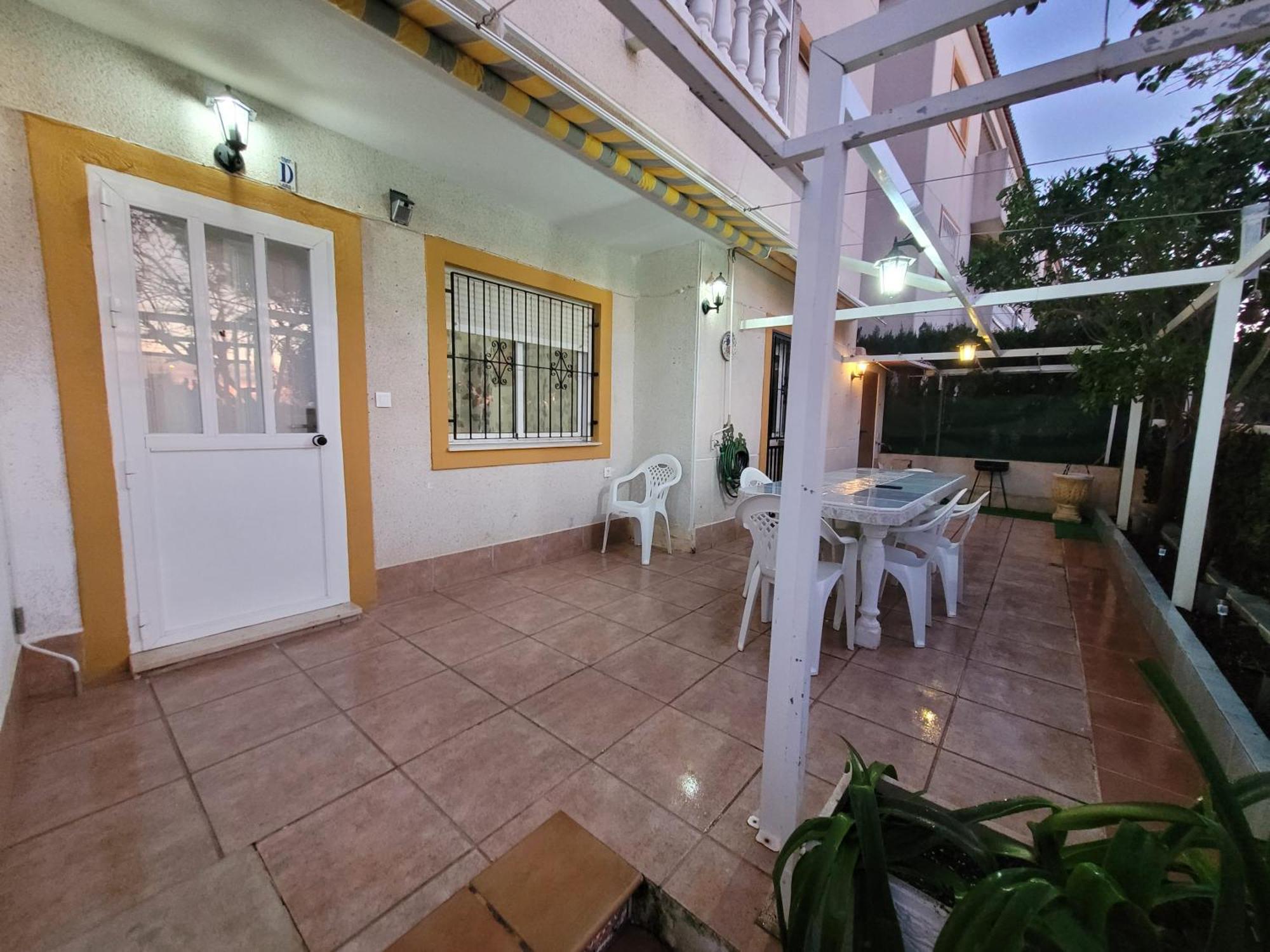 Apartamento Bajo Con Terraza Y Piscina Торевиеха Екстериор снимка